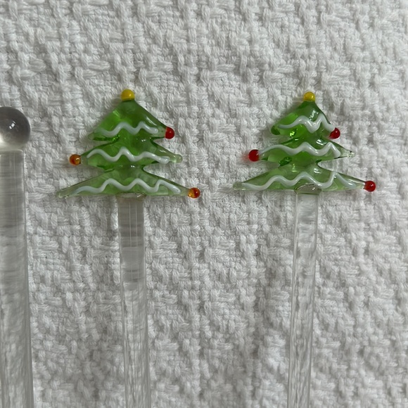 Set of 5 glass swizzle sticks- 4 Christmas tree and 1 plain - Picture 2 of 4